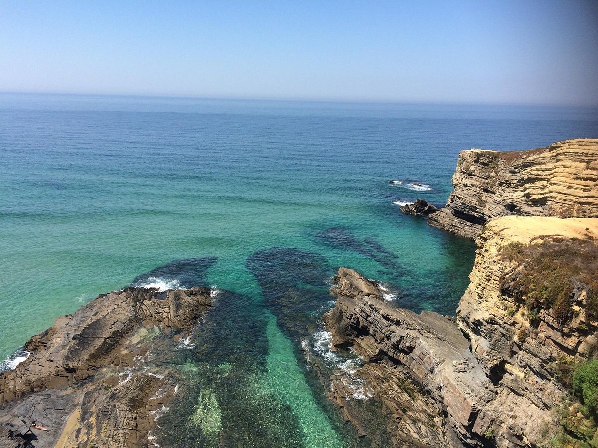 잠부제이라 두 마르 해변 (Praia da Zambujeira do Mar)